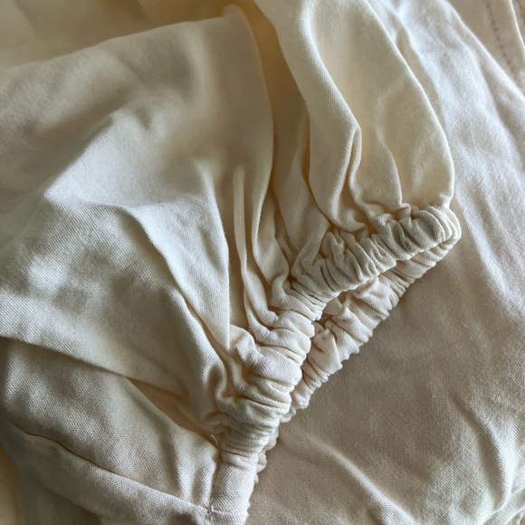 Universal Threads Ruffle Blouse - Picture 6 of 7